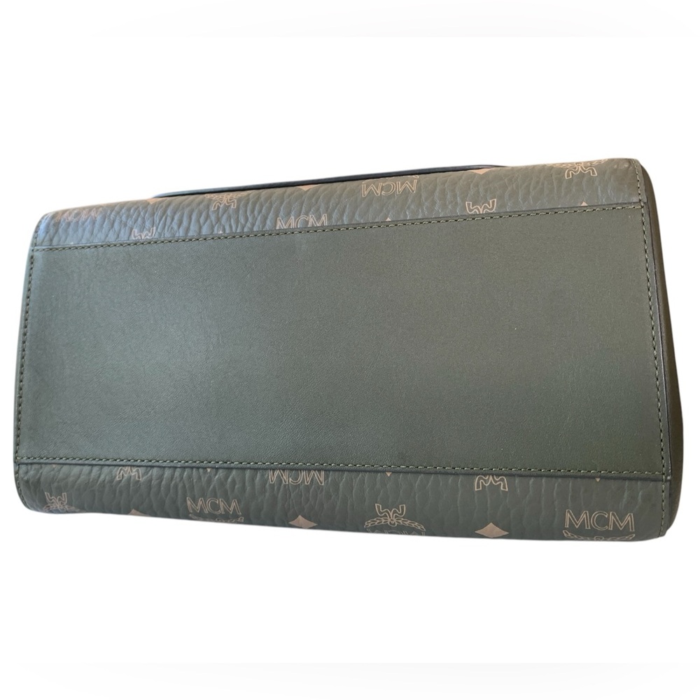 MCM Klara Green Monogram Leather Shoulder Bag - Picture 4 of 8